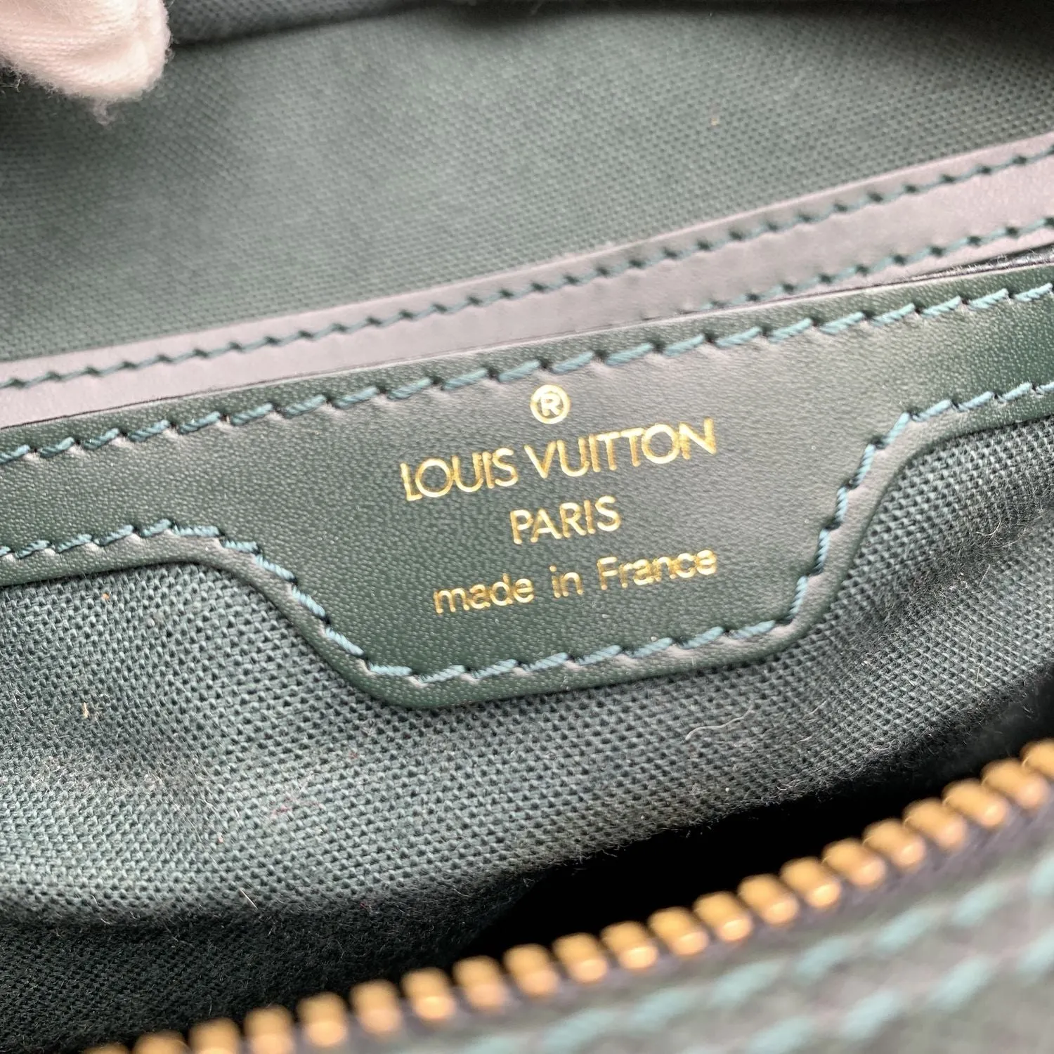 Trendy Inspired Louis Vuitton Green Taiga Leather Reporter Pm Messenger Bag